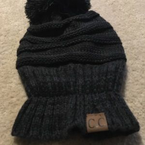 Pom Pom beanie